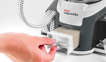 The image shows how to change the filter of Polti  Vaporella Instant
