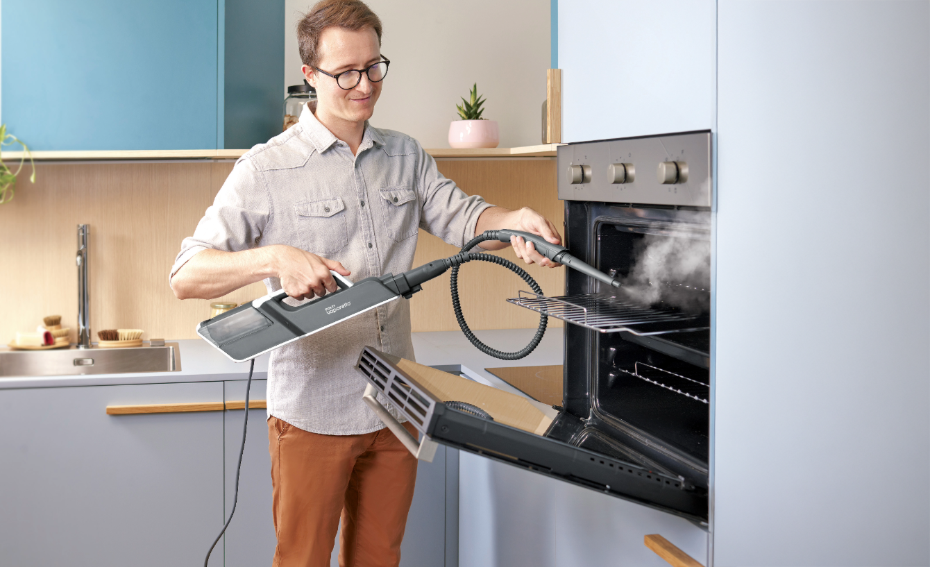 Como limpar um forno muito sujo e com gordura incrustada sem utilizar detergentes